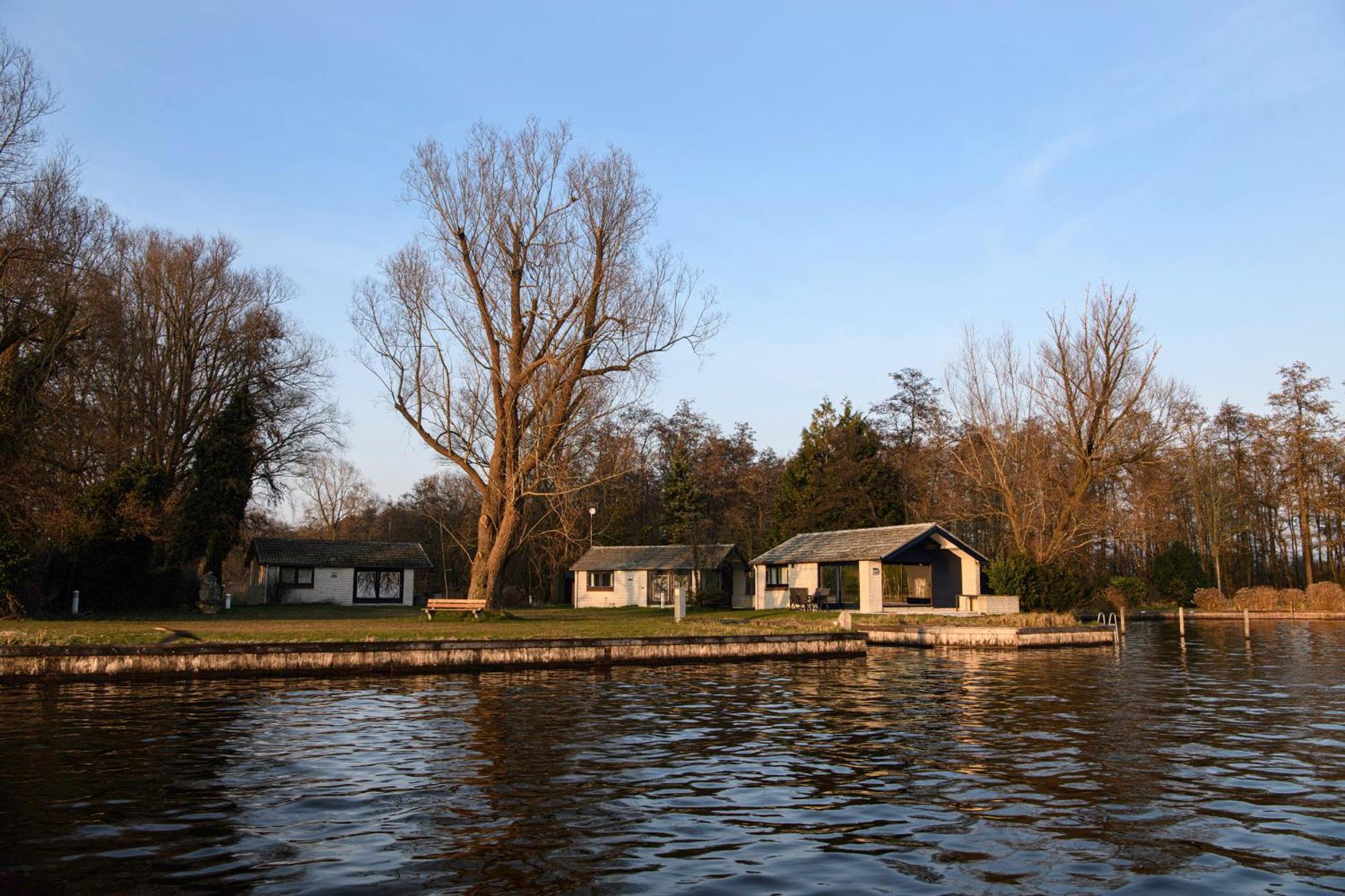 Amsterdam / Rien Den Broeke Village Ferienhaus *