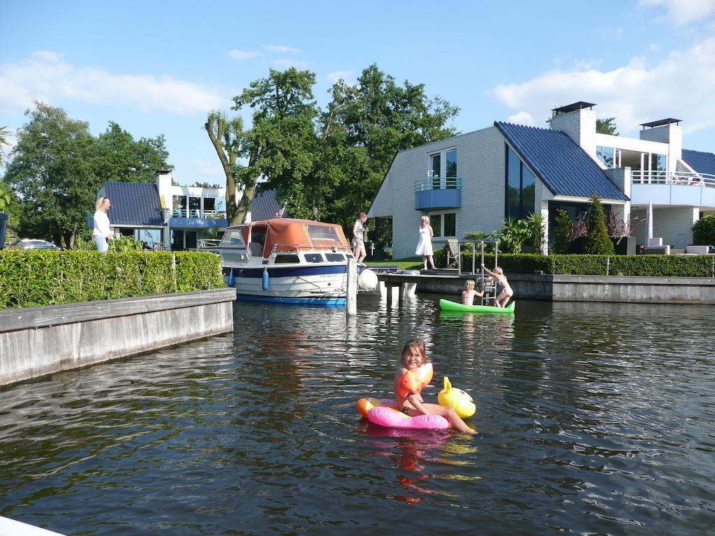 Ferienhaus Amsterdam / Rien Den Broeke Village *