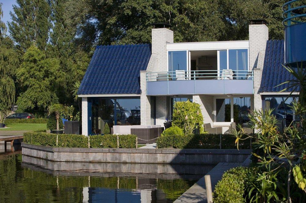 Amsterdam / Rien Den Broeke Village Ferienhaus *